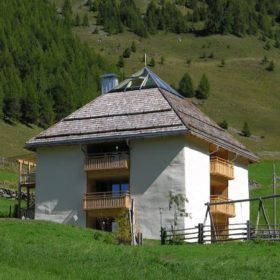 Copyright: Atelier Werner Schmidt CH Haus "Fliri"