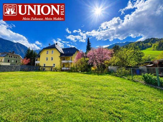 Attraktives Baugrundstück in Lienz, ideal für Häuslbauer, um ein Traumhaus zu errichten. Perfekte Lage mit Blick auf die umliegenden Berge und viel Platz für individuelle Gestaltung.